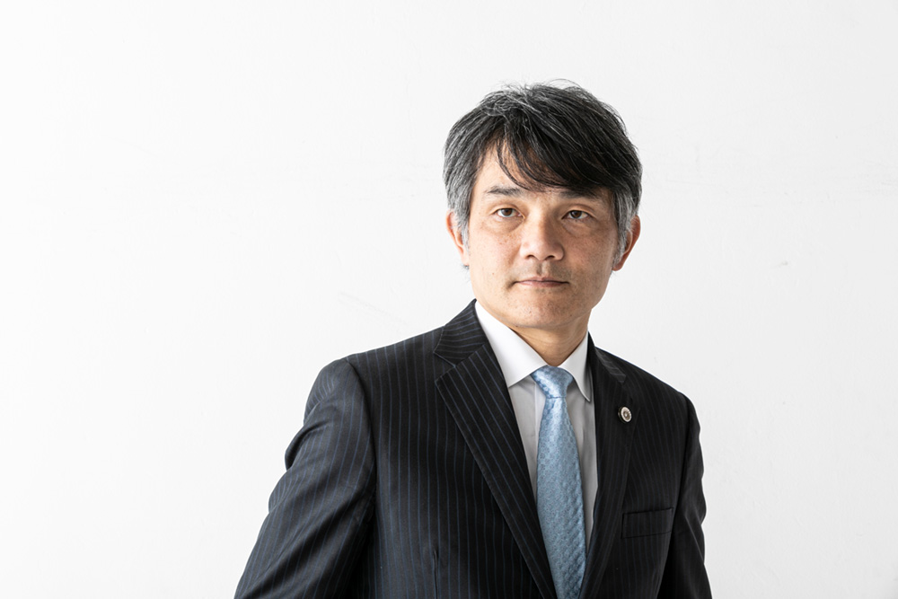弁護士　鬼頭治雄
